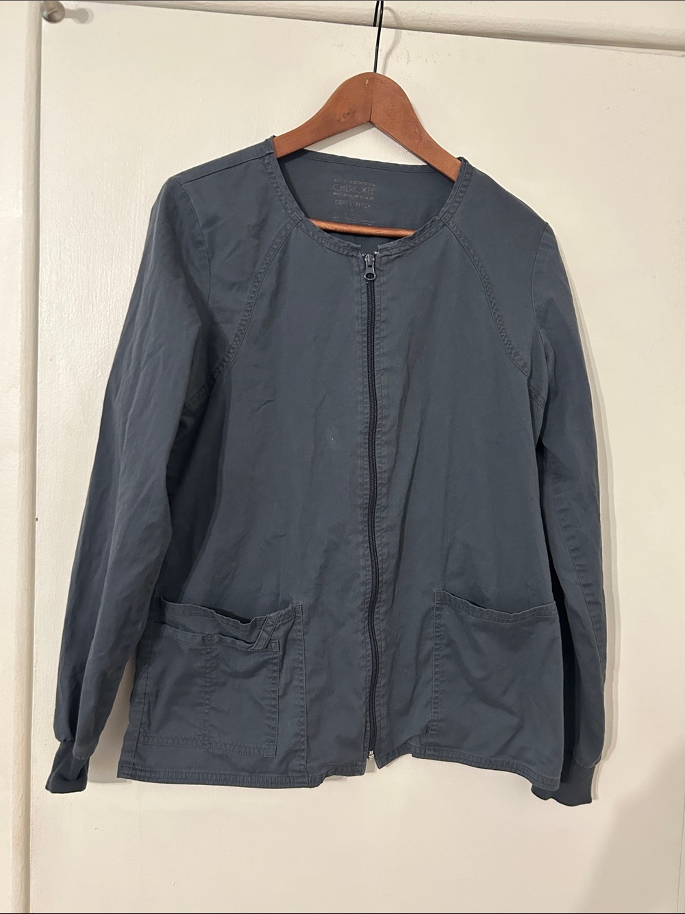 Women’s Cherokee Workwear Zip-Front Stretch Scrub Jacket - Gray Small
